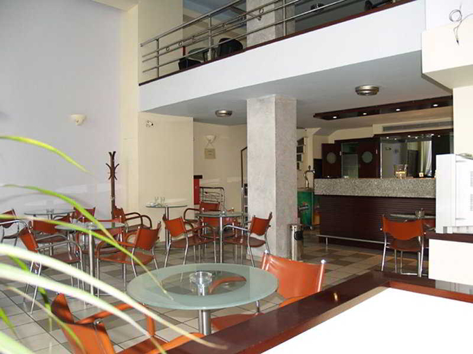 Others 5, Glaros Hotel, Attica