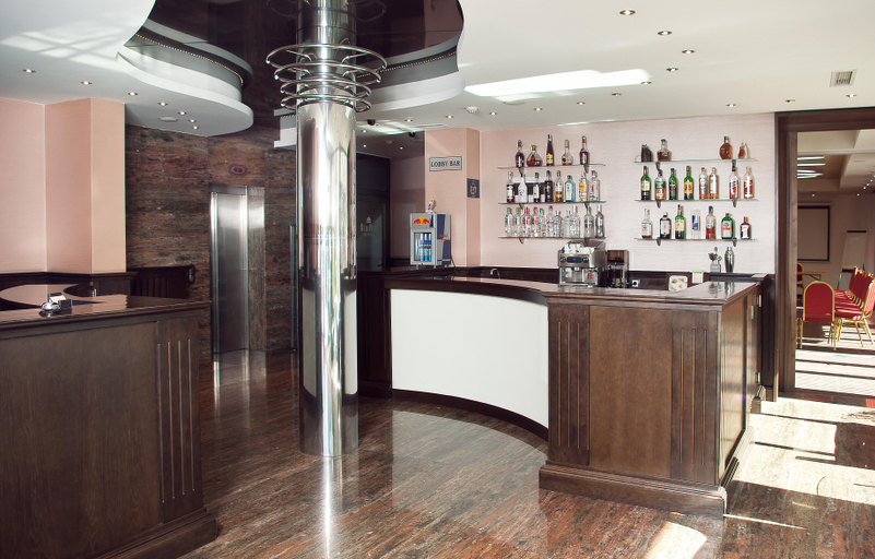Public Area 2, Hotel Budapest, Stolichna