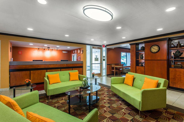 Public Area 1, Studios & Suites 4 Less Charlotte, Mecklenburg