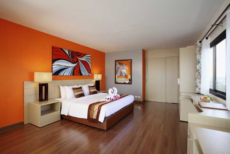 Bedroom 3, Golden Beach Cha-Am Hotel, Cha-Am