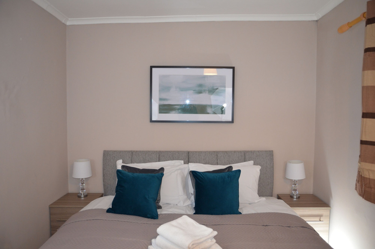Bedroom 3, 28 Scotfield, Luton