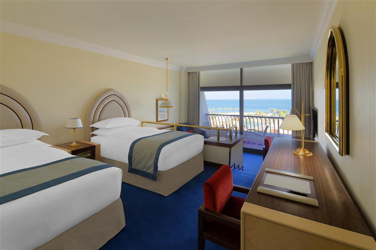 Bedroom 3, Sheraton Grand Doha Resort & Convention Hotel, Doha