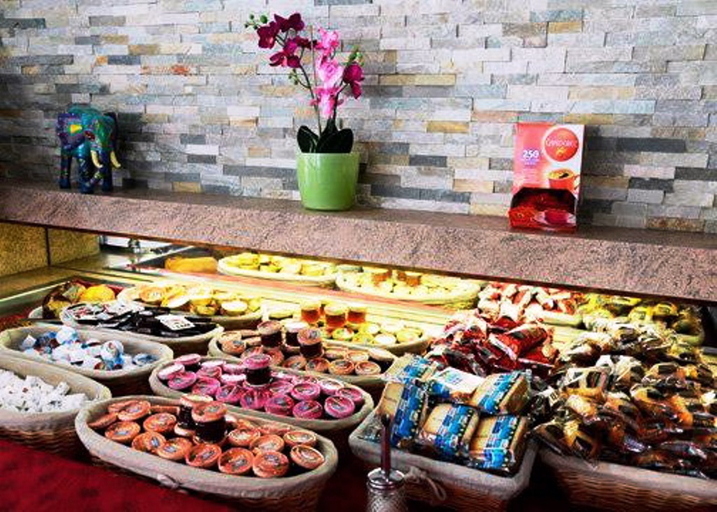 Food & Drinks 5, B&B HOTEL Marne la Vallee Chelles, Seine-et-Marne