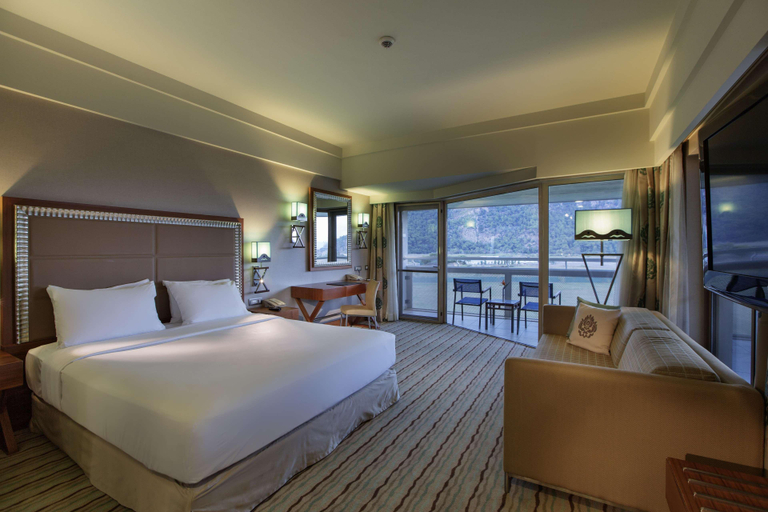 Bedroom 3, Hilton Dalaman Sarigerme Resort & Golf, Ortaca