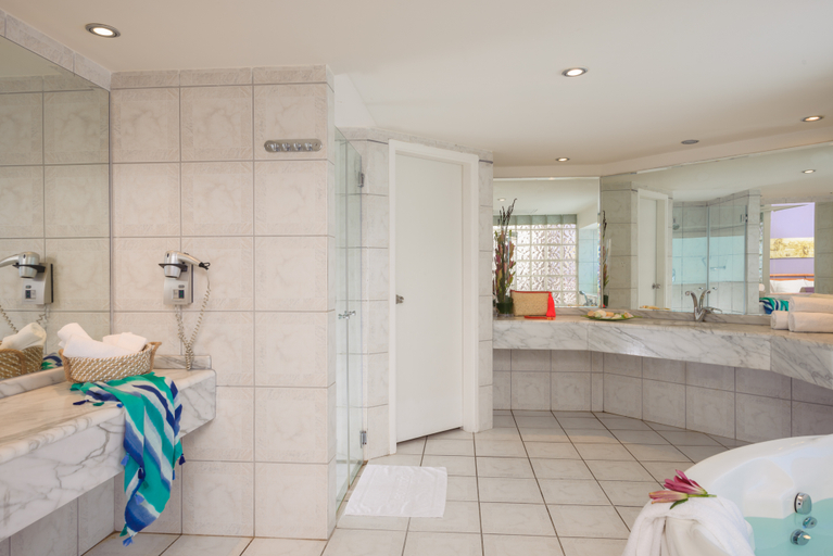 Bathroom 4, Leonardo Privilege Eilat, Aqaba