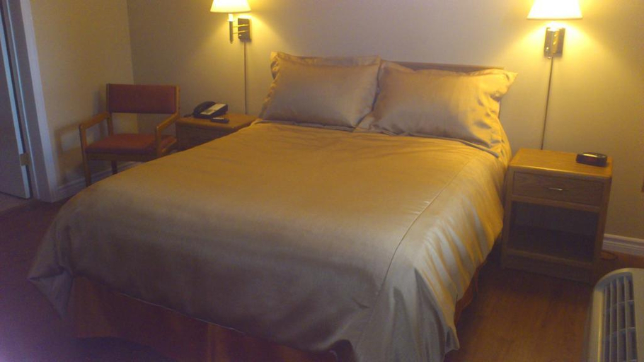 Bedroom 3, Motel 6 Moncton - New Brunswick, Westmorland