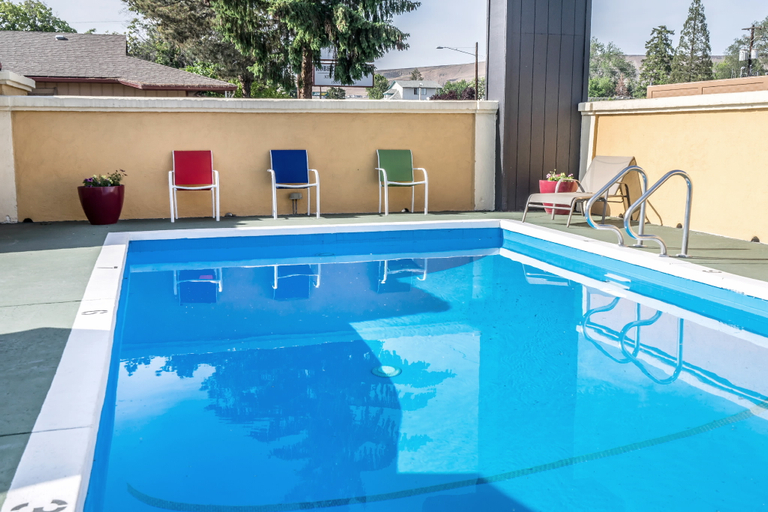 Sport & Beauty 5, Rodeway Inn & Suites Yakima, Yakima