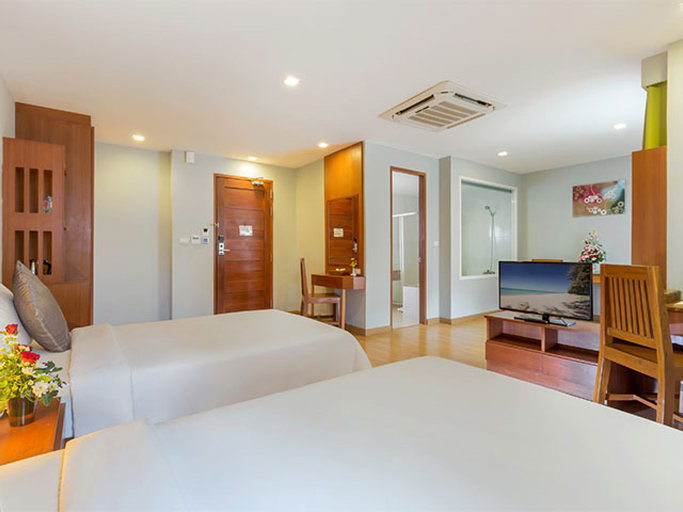 Bedroom 12