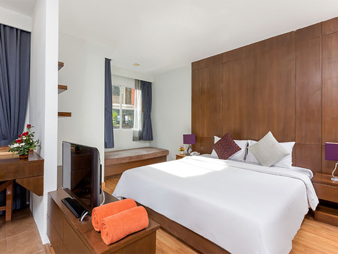 Bedroom 28