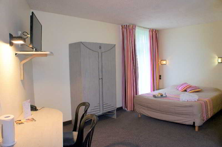 Bedroom, Inter-Hotel Les Jardins de l'Anjou, Maine-et-Loire
