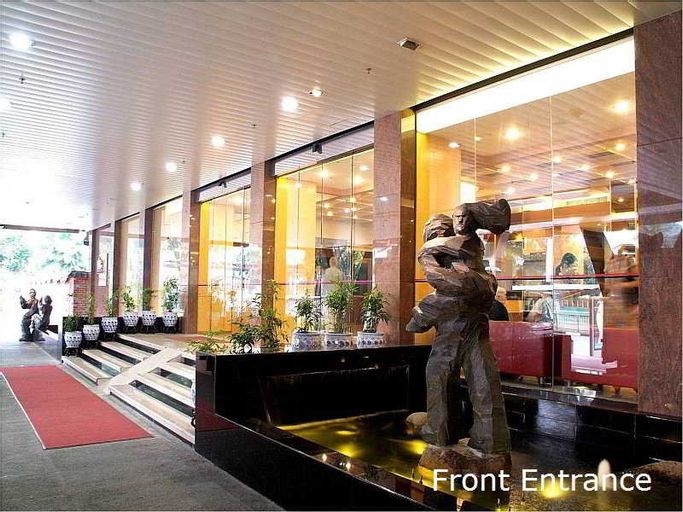 Hotel Royal Singapore, Novena