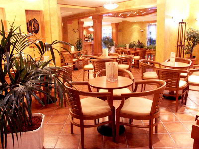 Food & Drinks 5, Classic Hotel, Tiranës
