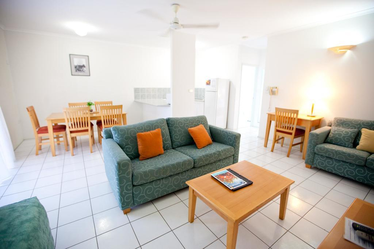Public Area 5, Trinity Beach Pacific, Cairns