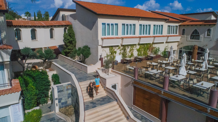 Exterior & Views 2, Napa Plaza Hotel