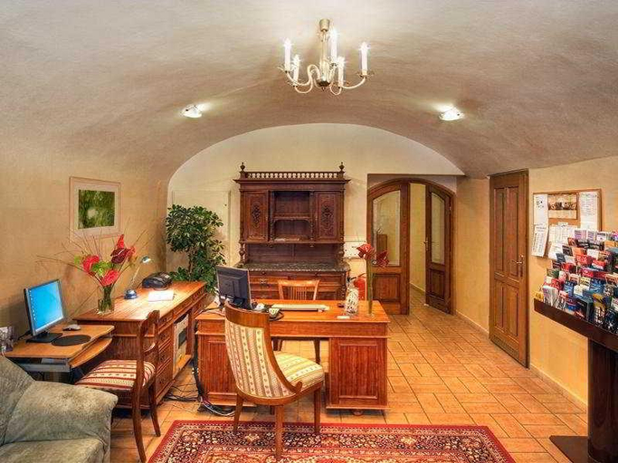 Public Area, Little Quarter Hostel & Hotel, Praha 6