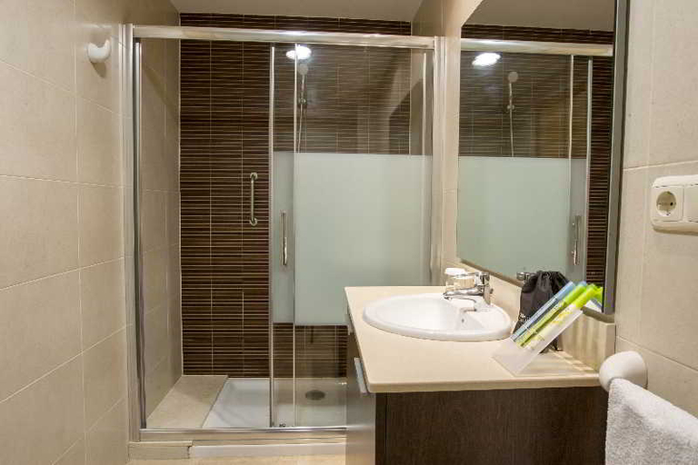 Bathroom, ESTIMAR Calpe Apartments, Alicante