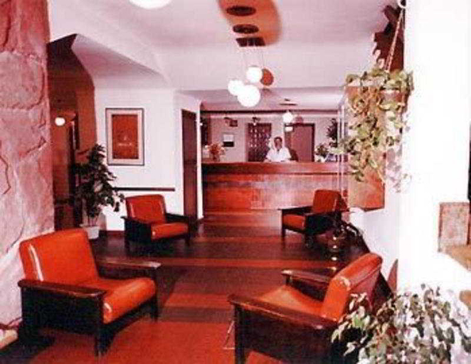 Public Area 2, America, Capital