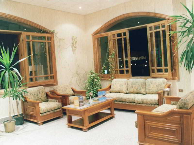 Public Area 2, Happy Life Village, Sant Katrin