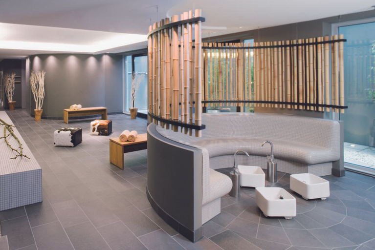 Public Area 4, Mövenpick Hotel Stuttgart Airport, Esslingen