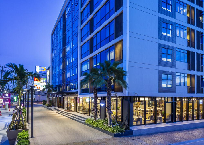 Exterior & Views 2, Pacific Park Hotel & Residence, Si Racha