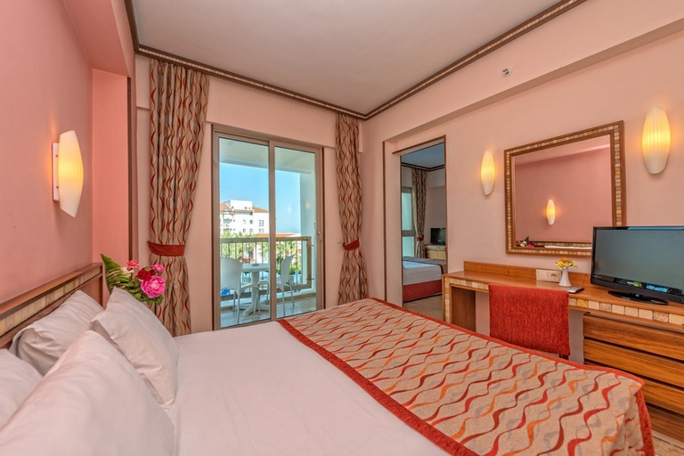 Bedroom 2, Royal Atlantis Beach, Manavgat