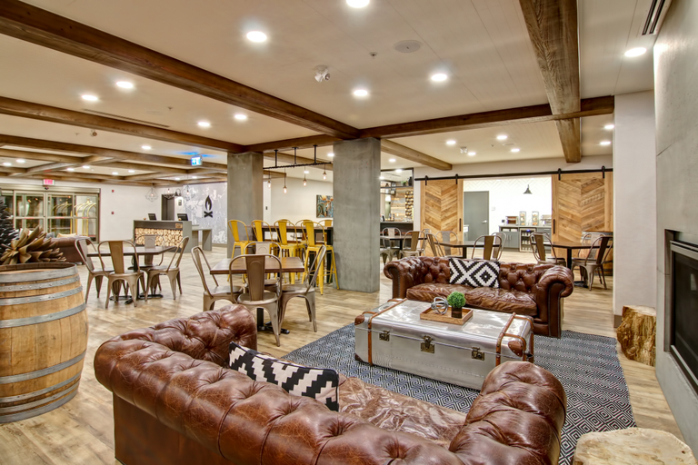 Public Area 4, Canalta Lodge Banff, Division No. 15