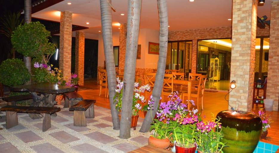Public Area 4, Silver Gold Garden Suvarnabhumi, Lat Krabang