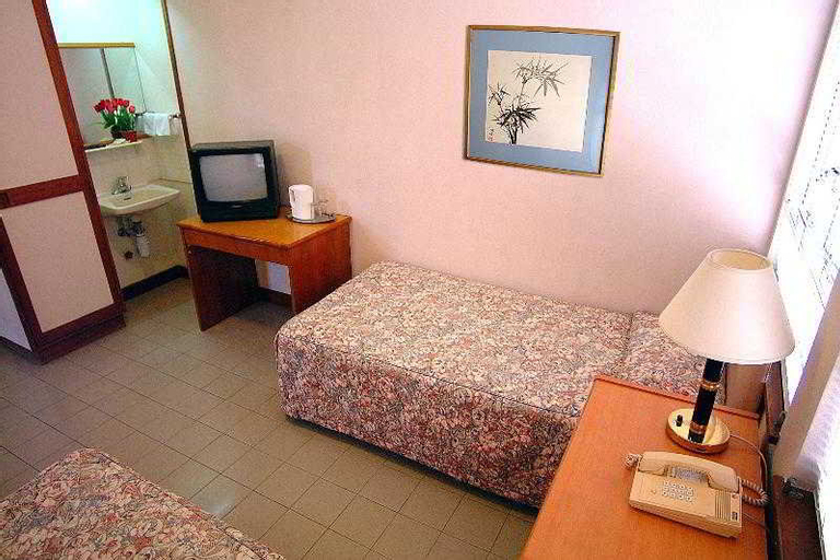 Bedroom, The Anne Black YWCA, Kowloon