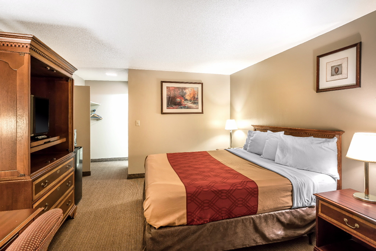 Bedroom 3, Rodeway Inn & Suites Yakima, Yakima