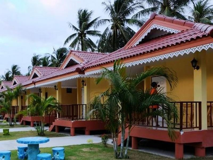 Dinsor Resort, K. Sam Roi Yot