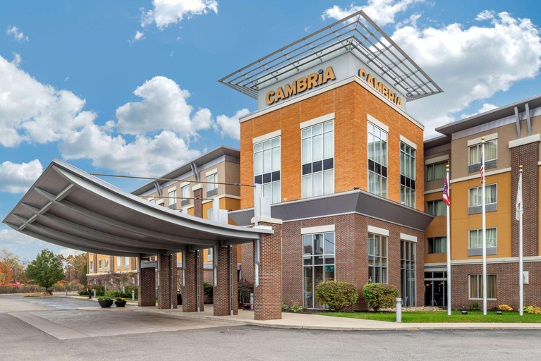 Cambria Suites Akron/Canton Airport, Summit