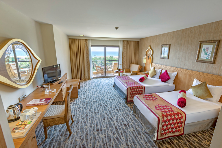Bedroom 3, Royal Dragon Hotel, Manavgat