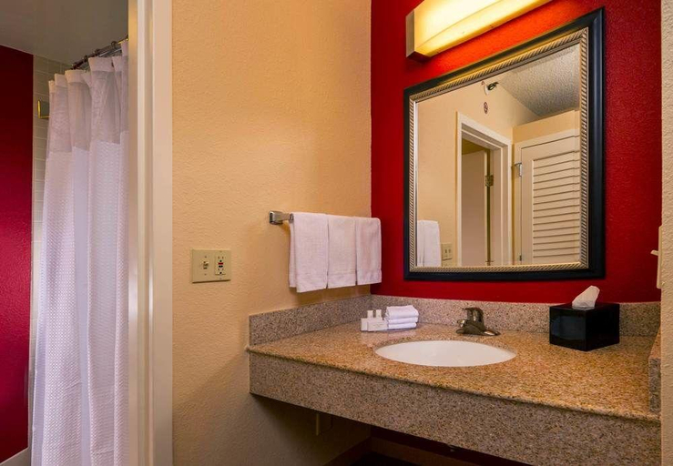 Bathroom 4, Courtyard Virginia Beach Norfolk, Virginia Beach