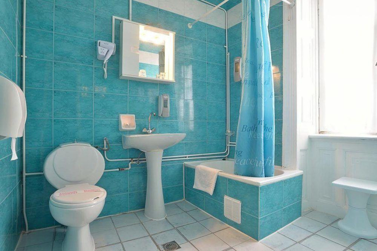 Bathroom 5, Kostantinoupolis, Ionian Islands