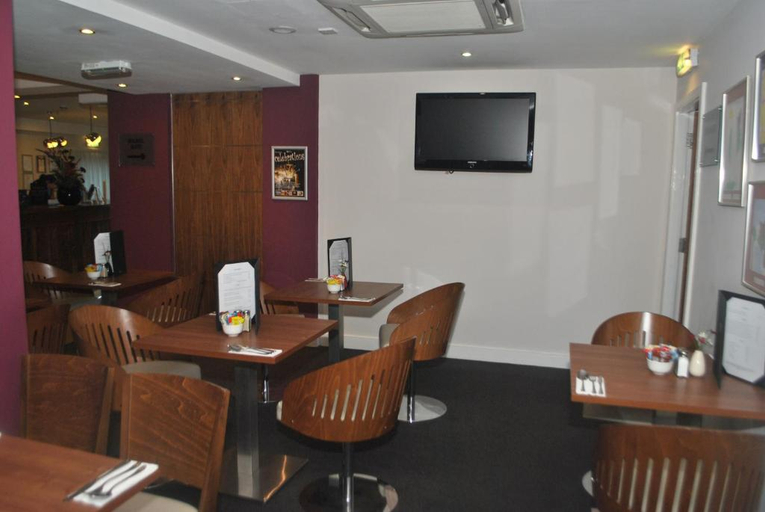 Food & Drinks 5, Legacy Preston International Hotel, Lancashire