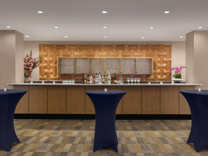 Public Area 4, DoubleTree by Hilton Fort Lee - George Washington Bridge, Bergen