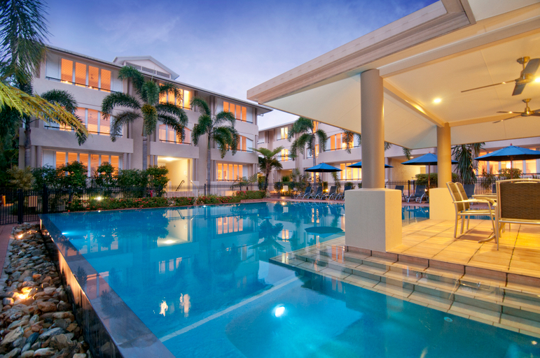 Public Area 4, Cayman Villas, Douglas