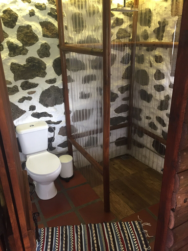 Bathroom, Quinta de São Braz, Praia da Vitória