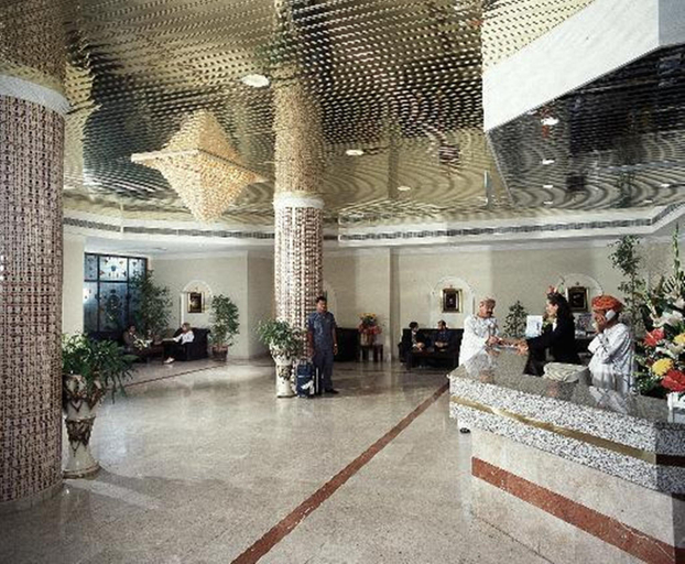 Public Area 2, Al Madinah Holiday, Bausher