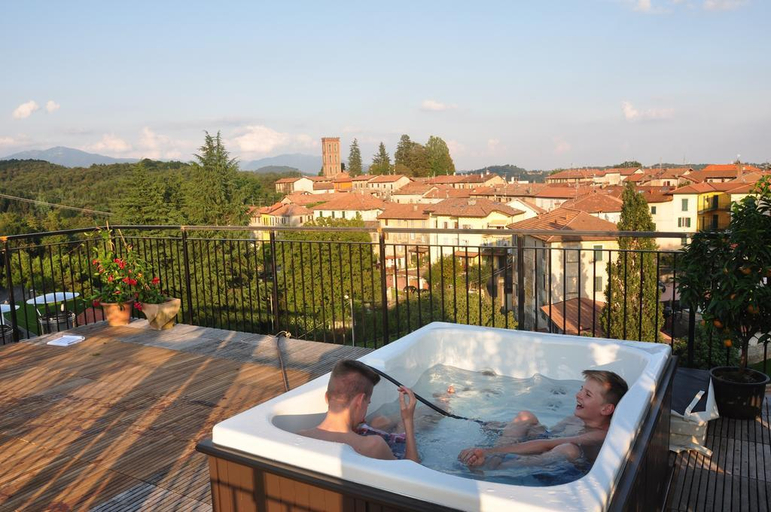 Exterior & Views 2, Albergo Ristorante la Madonnina, Varese