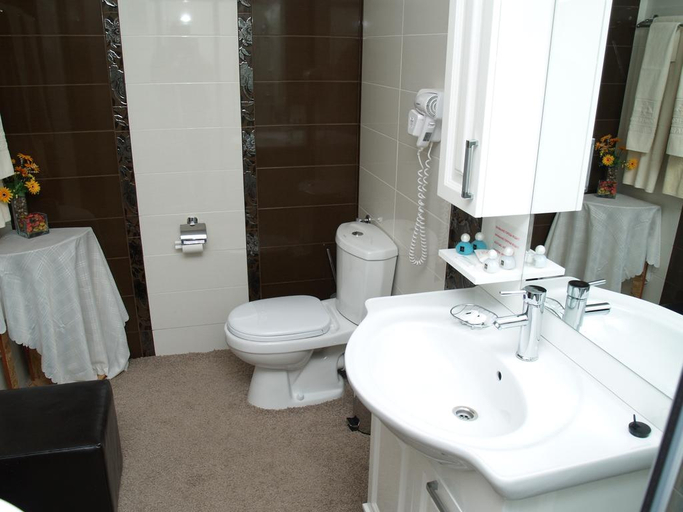 Bathroom 4, Laguna Beach Resort & Spa, Sozopol