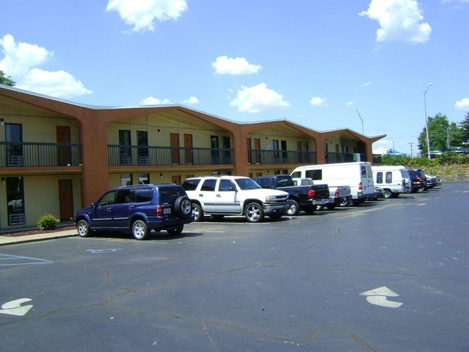 Public Area 1, Motel 6 Lexington, KY - Airport, Fayette