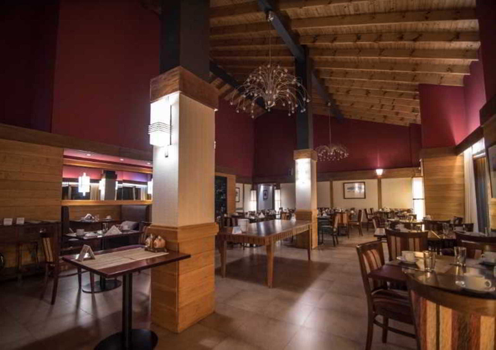 Food & Drinks 4, RH Rochester Calafate, Lago Argentino