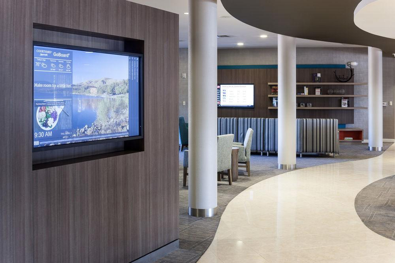 Public Area 3, Courtyard by Marriott Santa Clarita Valencia, Los Angeles