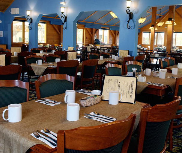 Food & Drinks 4, Westmark Inn Dawson City, Yukon