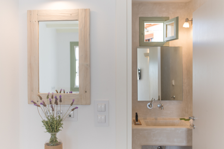 Bathroom 4, Nastasia Village, South Aegean