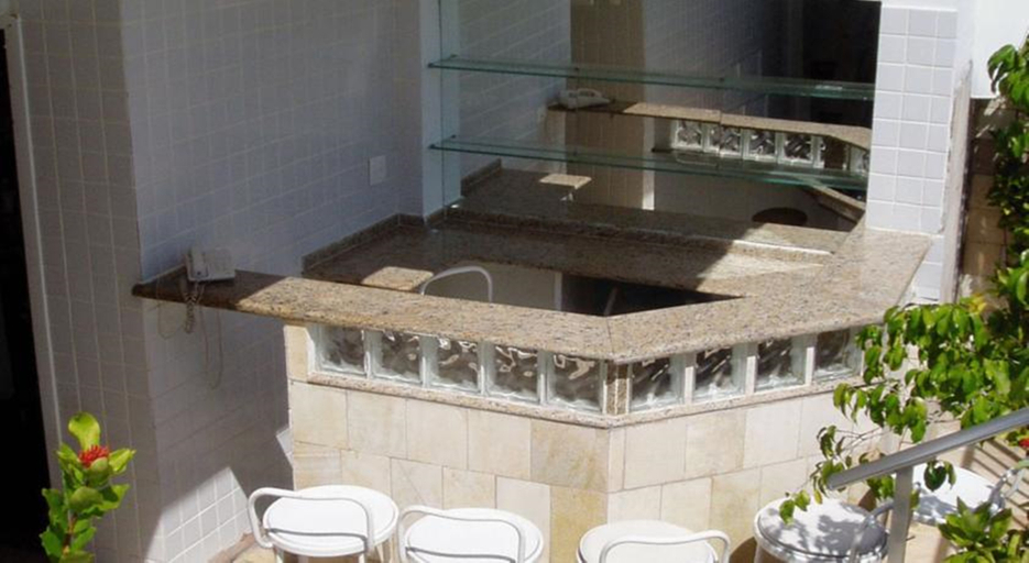 Bathroom 5, Augusto's Copacabana Hotel, Rio de Janeiro