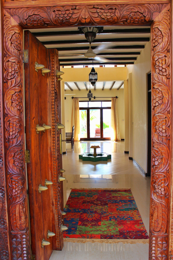 Public Area 5, Villa Serenity, Kusini