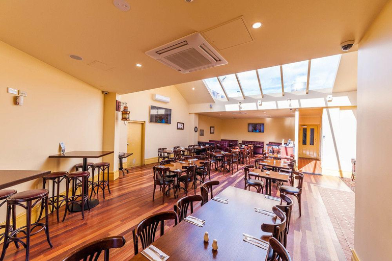 Food & Drinks 5, Eastern Sands City Centre, Geelong