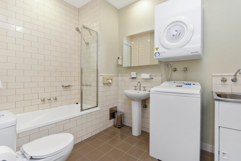 Bathroom 4, Launceston Central Apartment, Launceston - Pt B